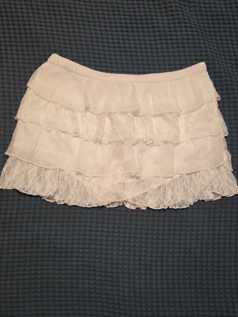 NWT Bluenotes White Tiered Lace Mini Skort